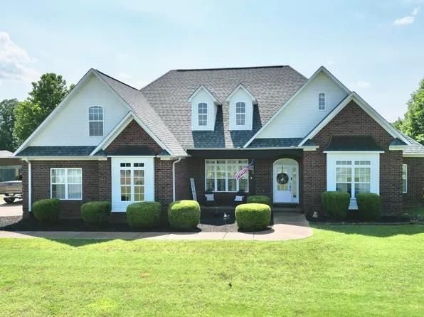 643 Blackmon St, Medina, TN 38355
