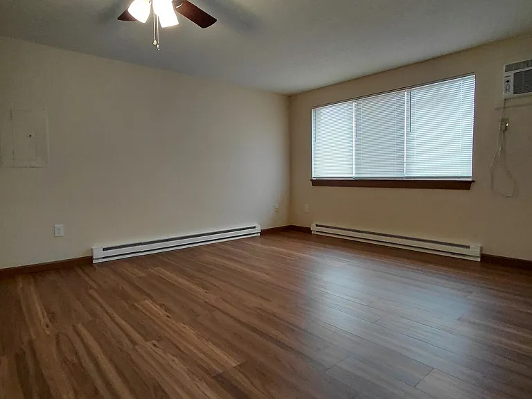 7328 Buffalo Ave #12 — Photo 7