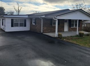 38 Maple Ln, Science Hill, KY 42553