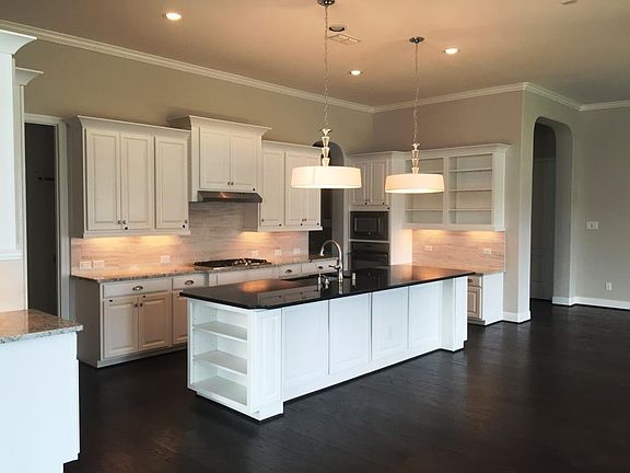3rd image of 5102 Kendalia Cloud Ln