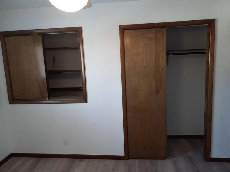 1799 Glenwood Ct — Photo 12