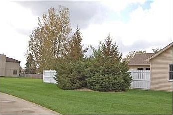 4th image of 5401 W Holmbrook Dr