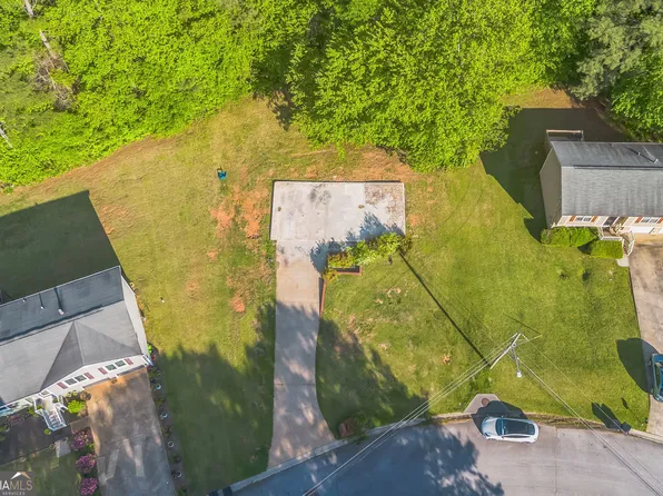 7756 Melanie Dr, Douglasville, GA 30134