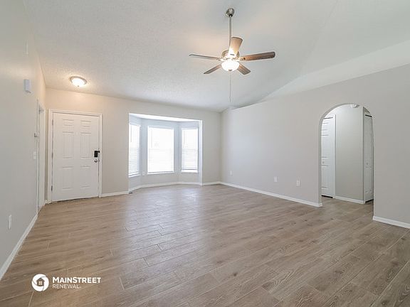 5th image of 721 Pelican Ct