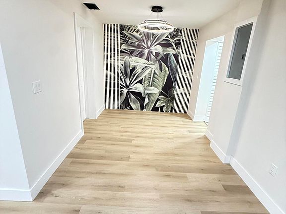 5th image of 884 Montego Dr Drive