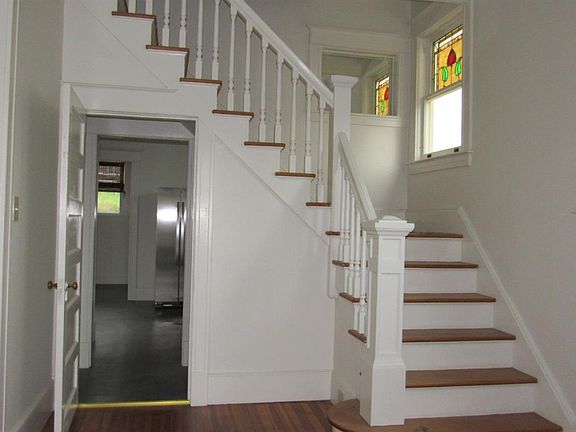 3rd image of 153 Green St
