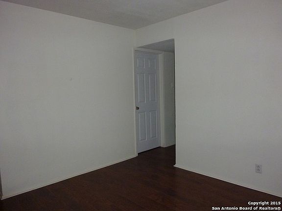 5th image of 166 Paradise Valley