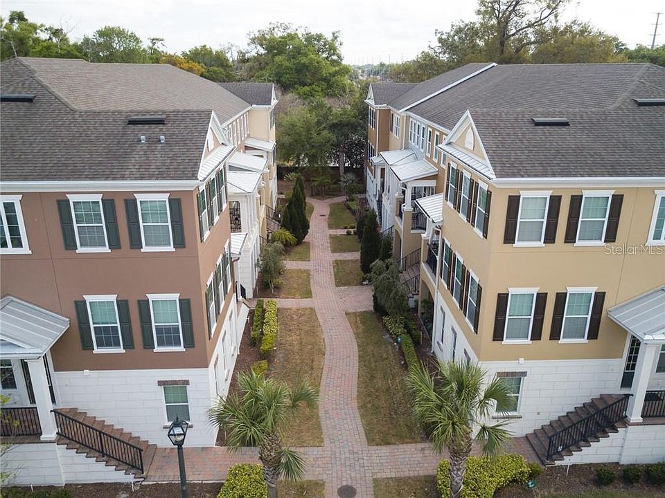 1st image of 581 Copley Ln