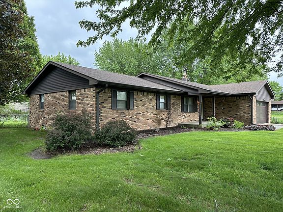 3rd image of 2431 S Fisher Rd
