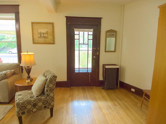 5th image of 1841 Oxford Ave SW #1841