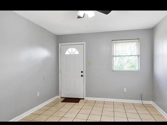 3rd image of 312 E Liberaux St