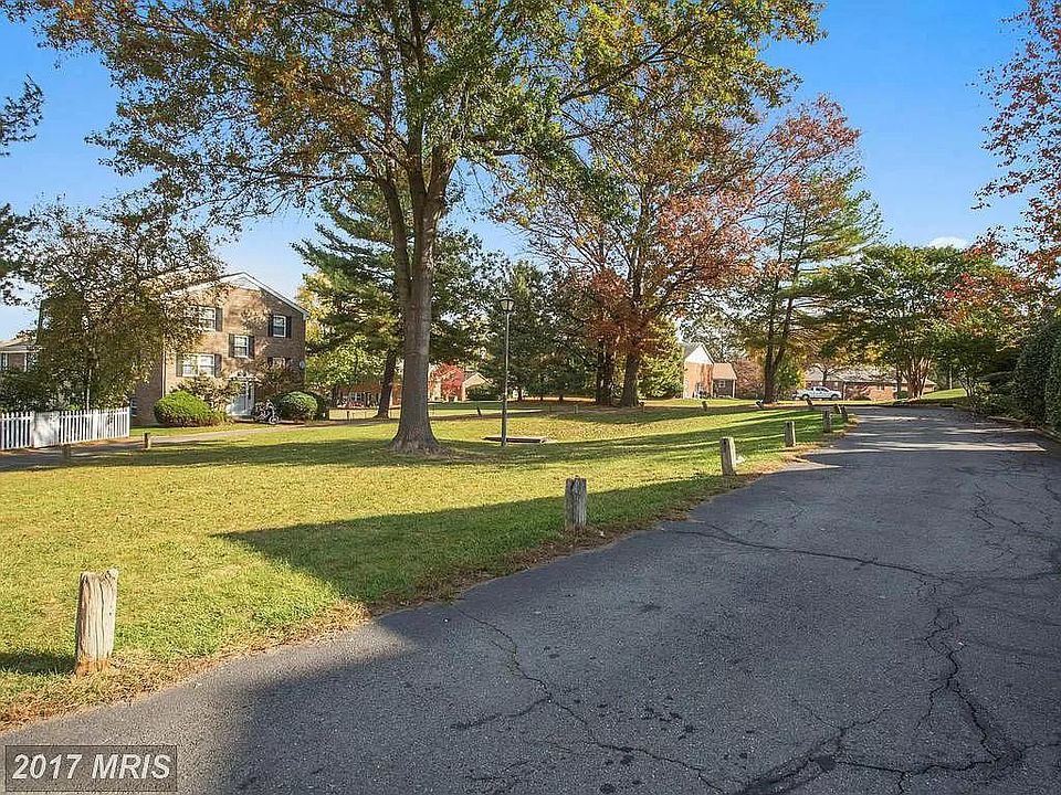 1st image of 9806 Hagel Cir