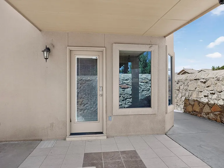 11583 Saint Martin Way — Photo 33