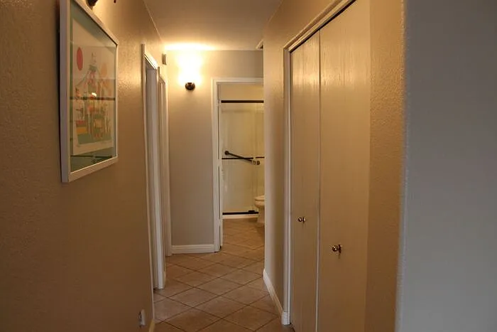 740 W Baylor Ln — Photo 29