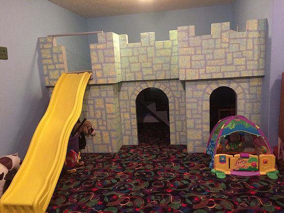 2nd image of 70 N Ponderosa Dr