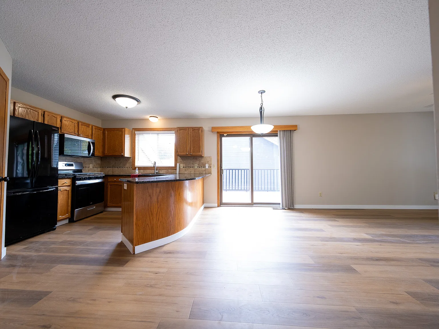 Javelin Avenue, Lakeville (16679) Ly Er1 **Tpo** - 1 — Photo 2