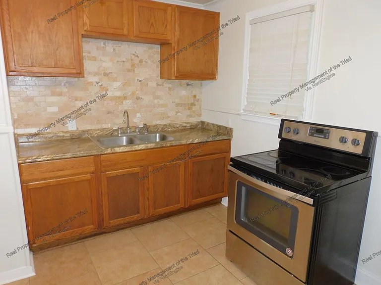 2807 Konnoak Dr — Photo 6