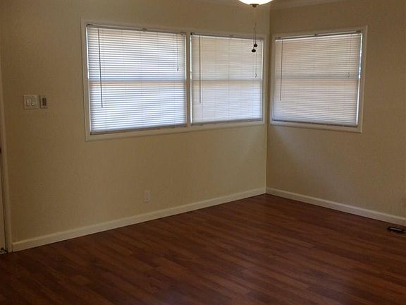 3rd image of 23979 Madeiros Ave
