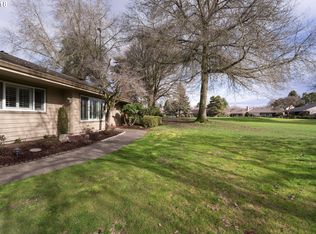 32500 SW Lake Point Ct, Wilsonville, OR
