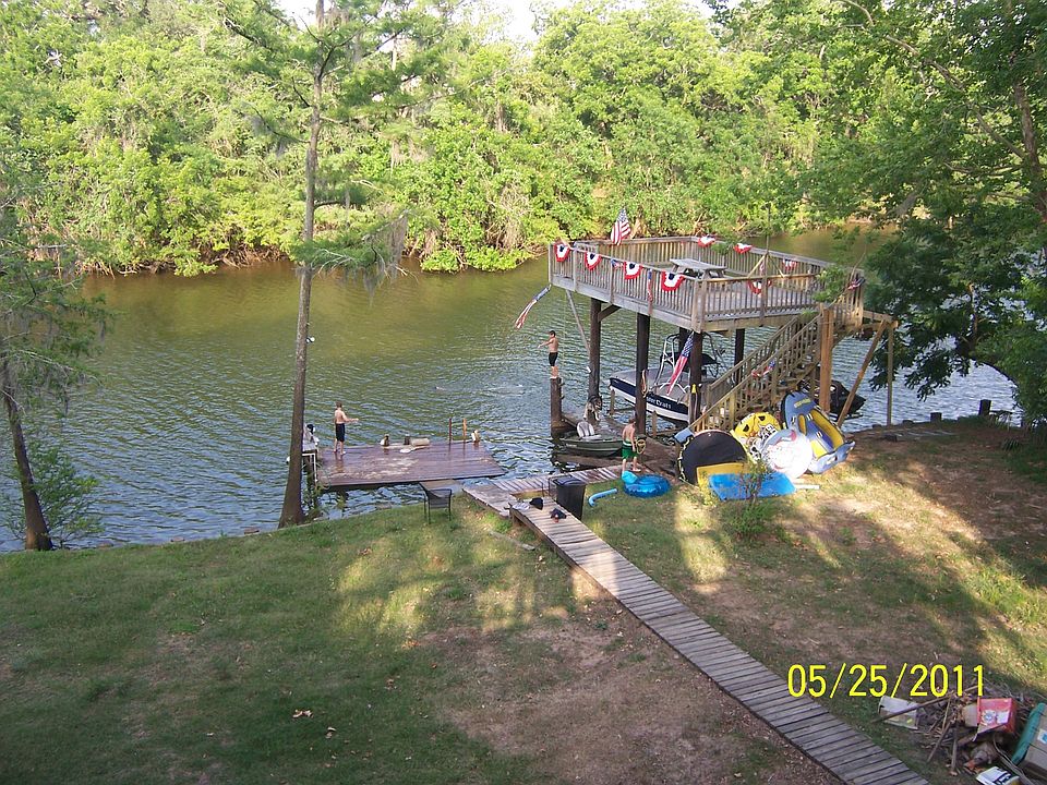 San Bernard w/ Boat lift