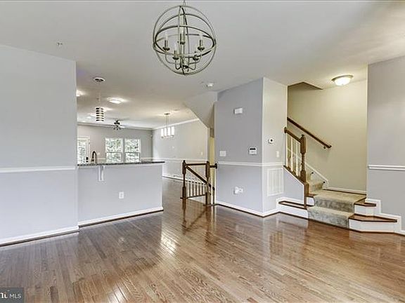 5th image of 11703 Emerald Green Dr