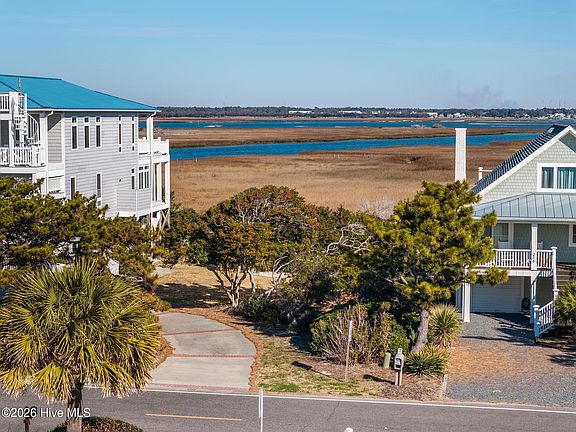 2nd image of 218 Caswell Beach Road