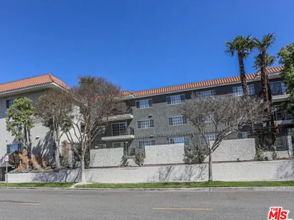 4140 Warner Blvd APT 211, Burbank, CA 91505