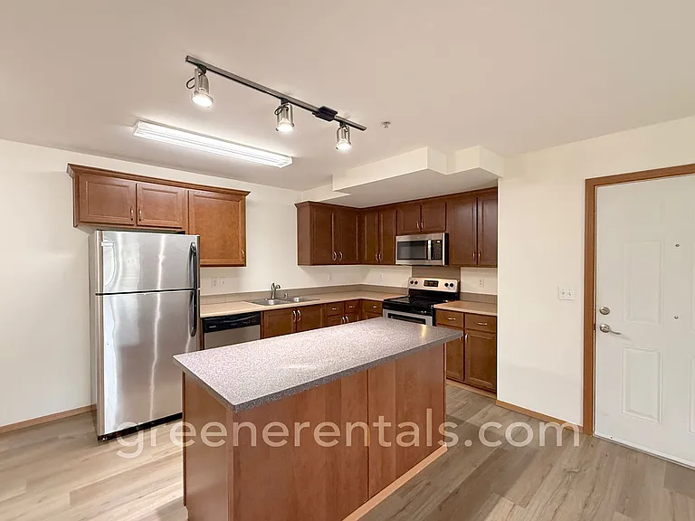 Oly-Evergreen Landing Apartments — Photo 20