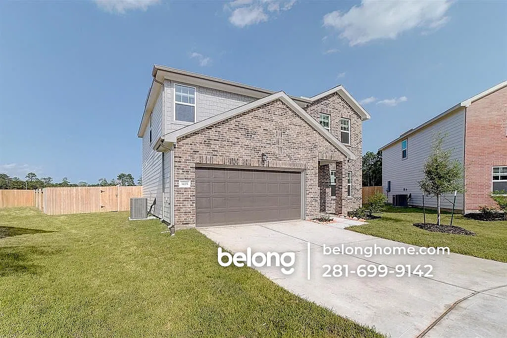 4 bed, 2.5 bath, 2092 sqft, $2,095 — Photo 2