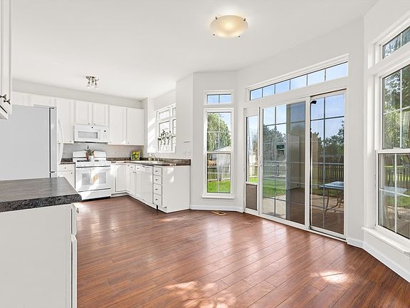 5th image of 1836 Courtwright Dr