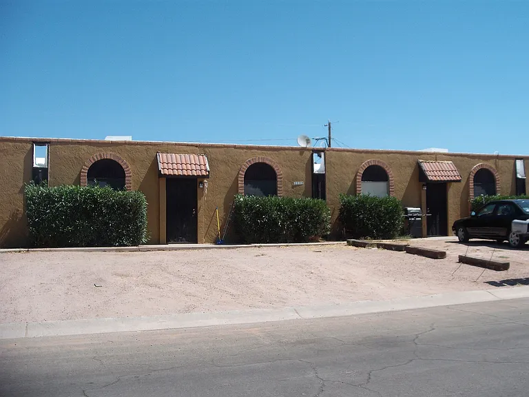 25th ave prior to painting