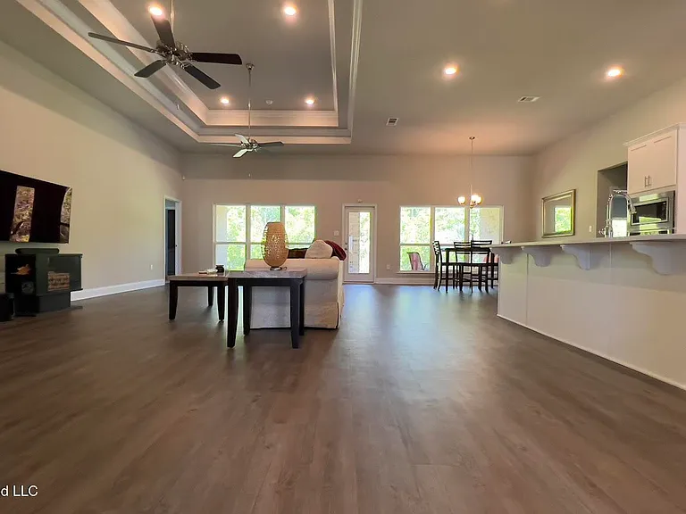 12209 Savannah Cir — Photo 14