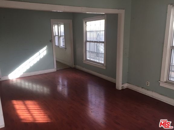 5th image of 926 N Inglewood Ave
