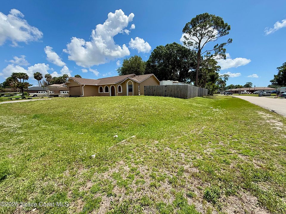 1st image of 1399 Eldron Blvd SE