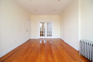 Rented by Next Door Realty NYC