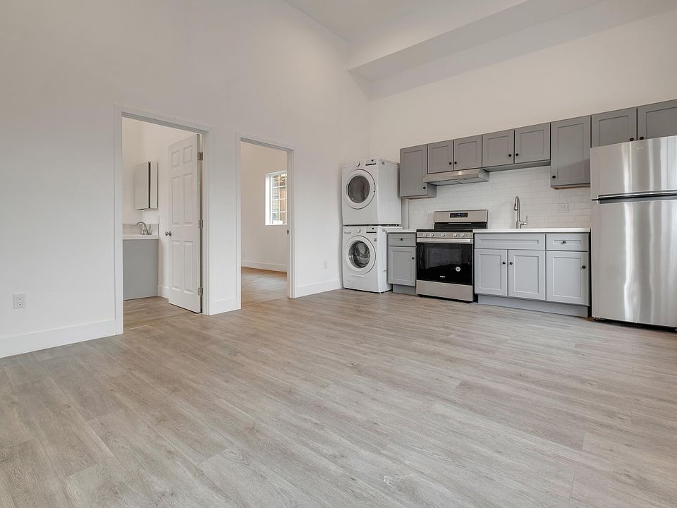 1st image of 3268 E Winter St #1/2