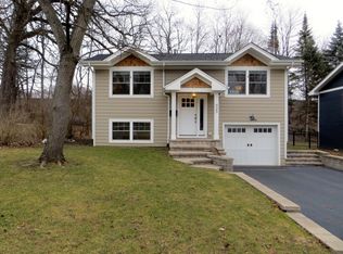 405 Cheever Ave, Geneva, IL 60134