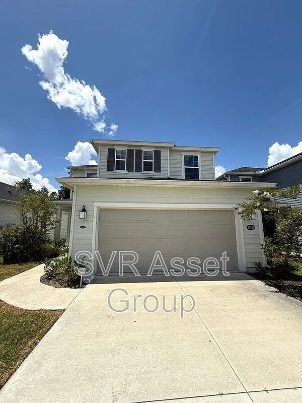 4 bed, 3.0 bath, 2393 sqft, $2,999 — Photo 2