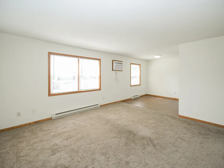 Northern Valley Apartments — Photo 6