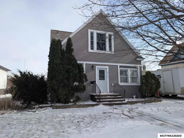 617 S Washington Ave, Mason City, IA 50401