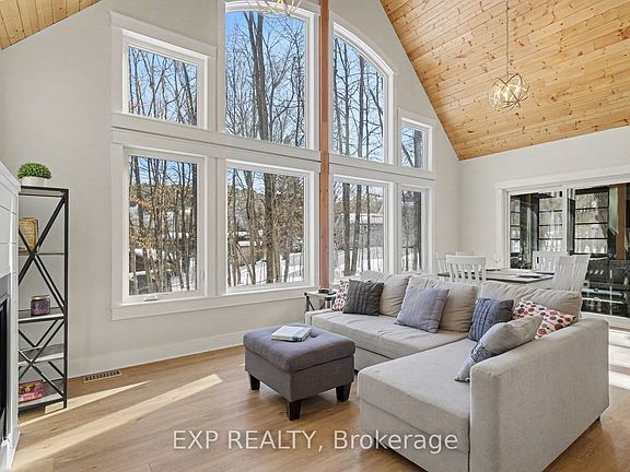 5th image of 20 Crestview Dr