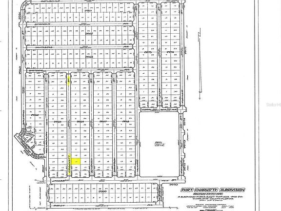 2nd image of 2472 Crockett St