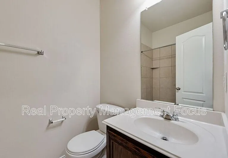 5037 Diamond Peak Ct — Photo 25