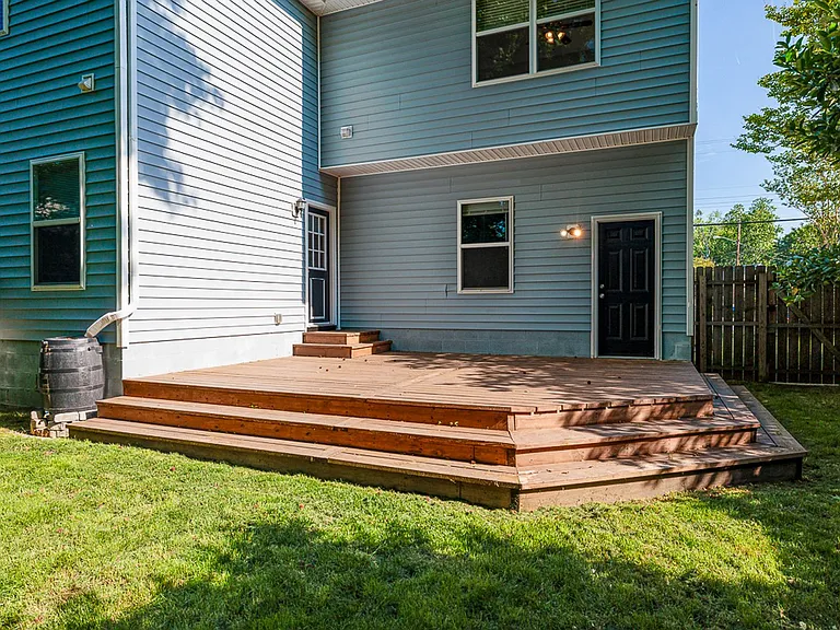 1311 Sunset Dr — Photo 45