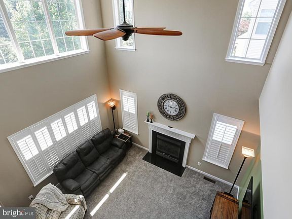 5th image of 153 Evergreen Cir