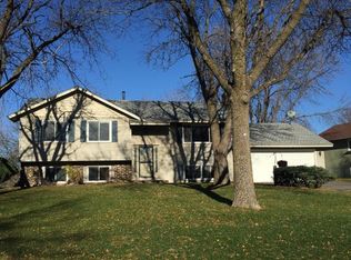 1508 116th St E, Burnsville, MN 55337