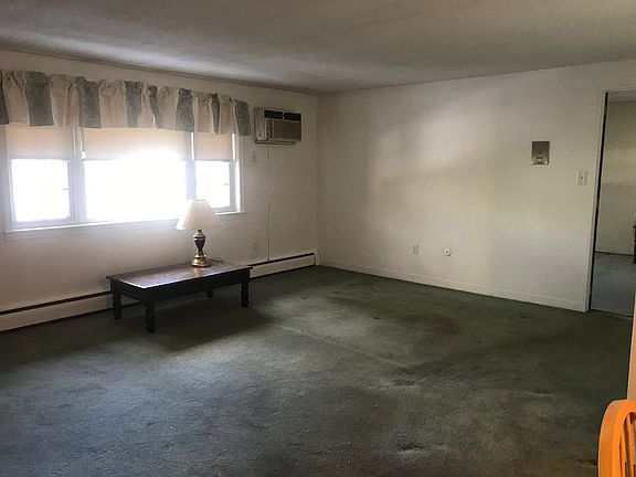 3rd image of 206 Rock St APT M12