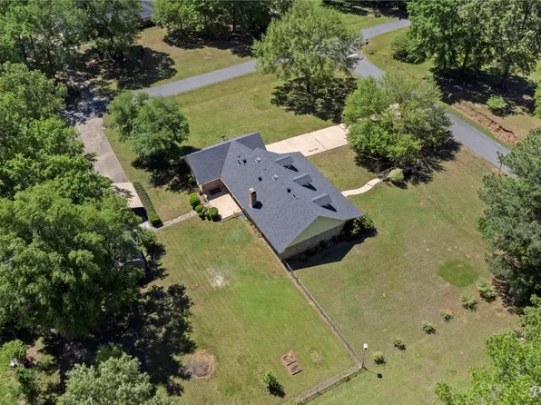 7451 Flatwood Dr, Greenwood, LA 71033