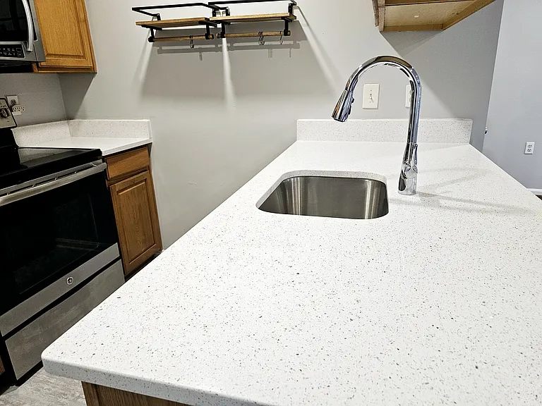 12167 Old Salem Ct — Photo 3