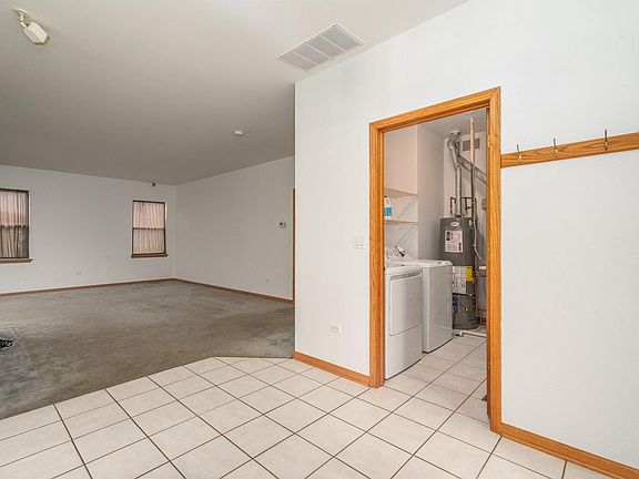 2nd image of 21018 W Aspen Ln